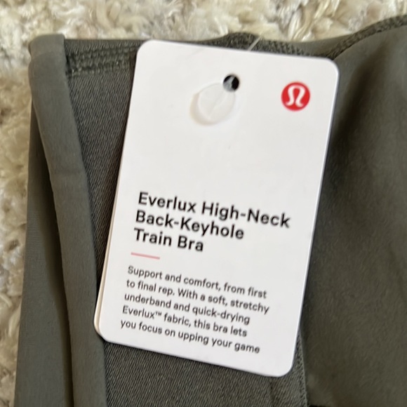 Everlux High-Neck Back-Keyhole Train Bra - Picture 8 of 11